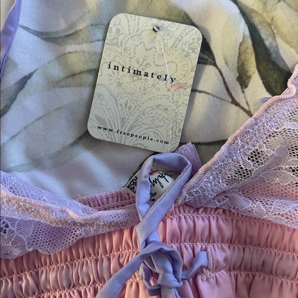 NWT free people bralette. Size M. Beautiful! - Picture 2 of 6